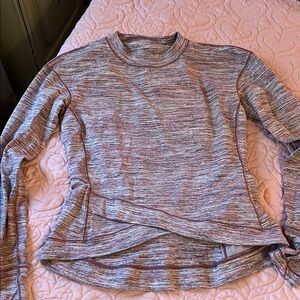 Lululemon top
